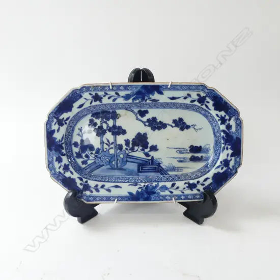 ANTIQUE CHINESE EXPORT 8 SIDED DISH 145x240mm