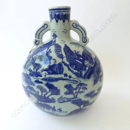 LG ORIENTAL B/W VASE H.340mm