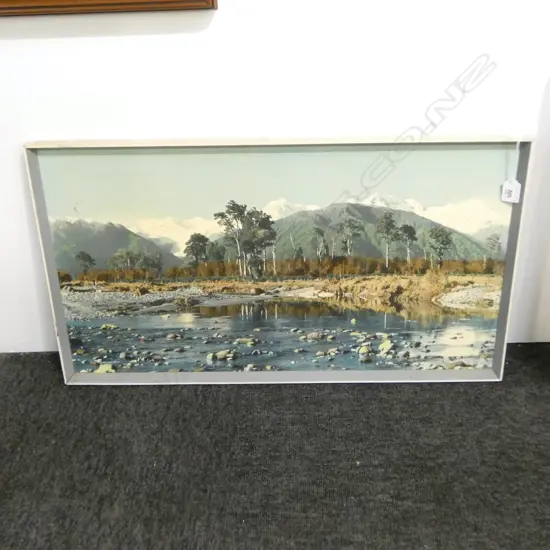 WHITES AVIATION PRINT 'CLEARWATER' 370x680mm