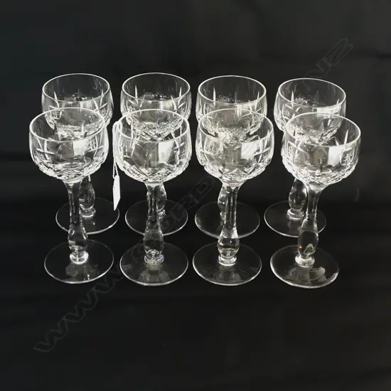SET OF 8 STUART CUT CRYSTAL WINE GLASSES ‘GLENGARRY’ PATTERN, BASE ETCHED ‘STUART ENGLAND’, H.180MM