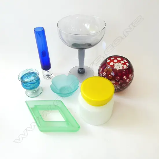 7 PCES COLOURED GLASS H.270mm