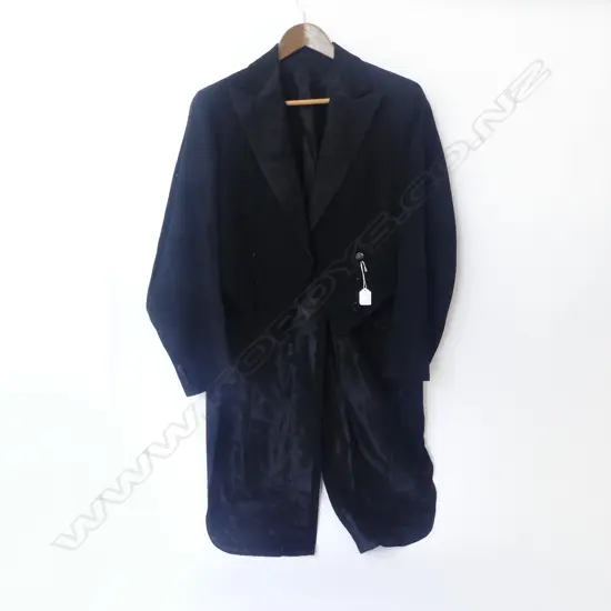 VINTAGE TAILCOAT
