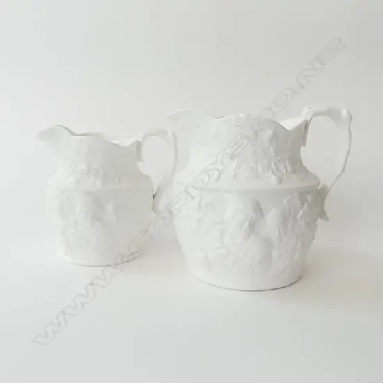 PR graduated OLD BISQUE RELIEF MOULDED JUGS TAVERN SCENE FIGURES H.150mm tallest