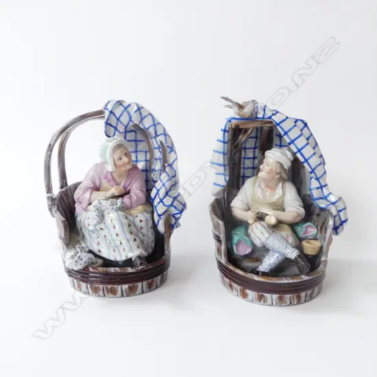 PR DRESDEN FIGURES IN BARRELS H.190mm FAULTS