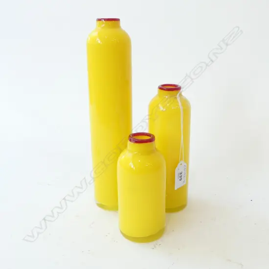 3 GRADUATED YELLOW ART GLASS VASES