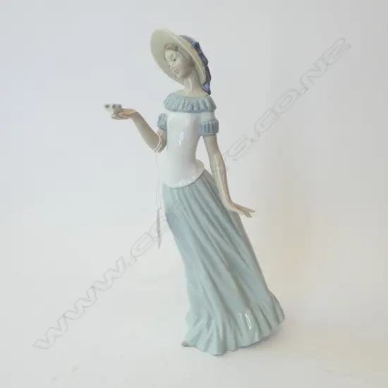 NAO FIGURINE H.300mm