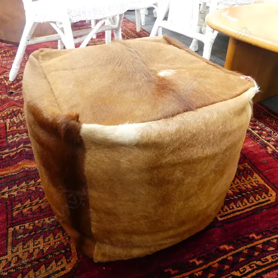 COWHIDE CUBE POUF H.370mm