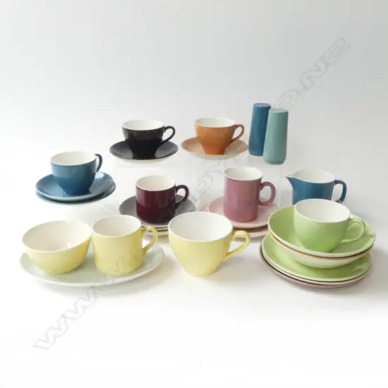 ASST. CROWN LYNN COLOURGLAZE