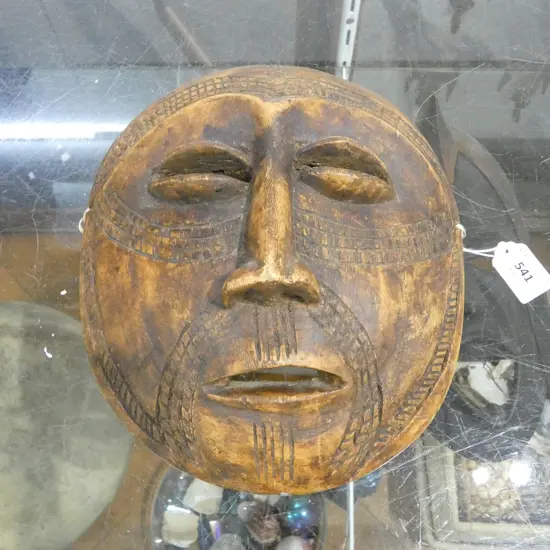 CARVED WOODEN GOMA MASK FROM CONGO H.260mm
