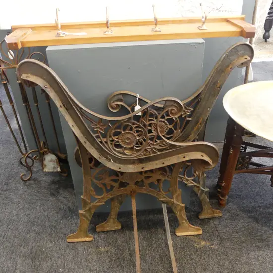 PR CAST IRON BENCH ENDS H.740mm