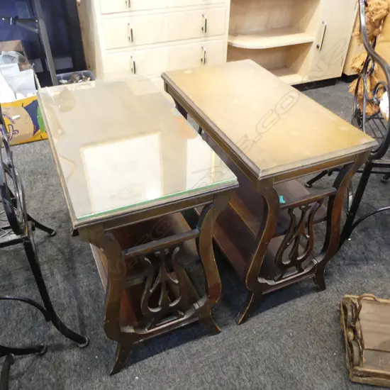 PR MAHOGANY SIDE TABLES, 1 w. GLASS TOP CHIPPED W.615mm