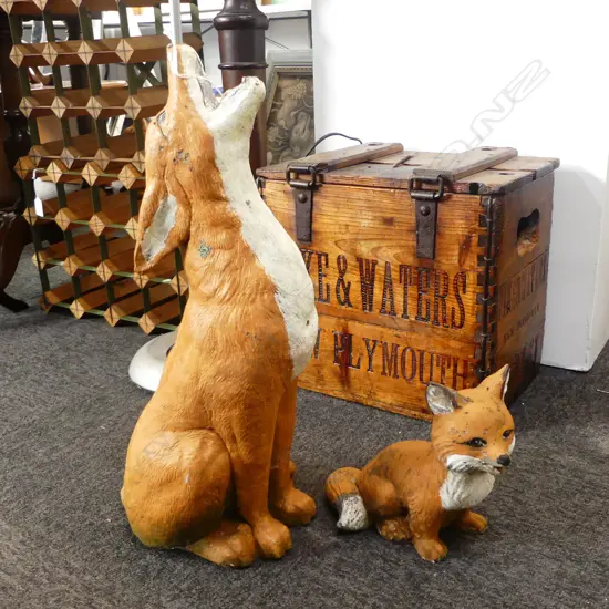 PAINTED CONCRETE GARDEN FOX H.520mm & BABY CUB