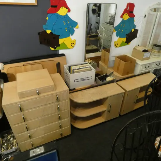 LIMED / BLONDE OAK ART DECO BEDROOM SUITE; DRESSER, STOOL, PR CABINETS