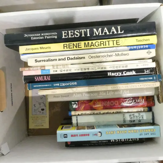 BOX LOT: BOOKS ON ART AND JAPAN 