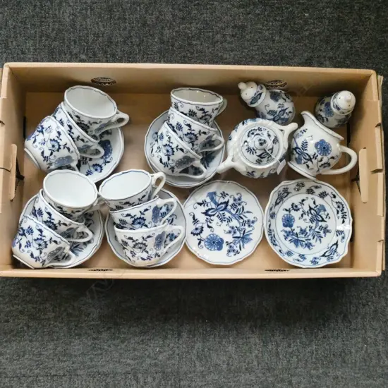 BLUE DANUBE CHINA 12 CUPS & 12 SAUCERS, MILK, SUGAR, TRIVET, SALT & PEPPER, ETC 