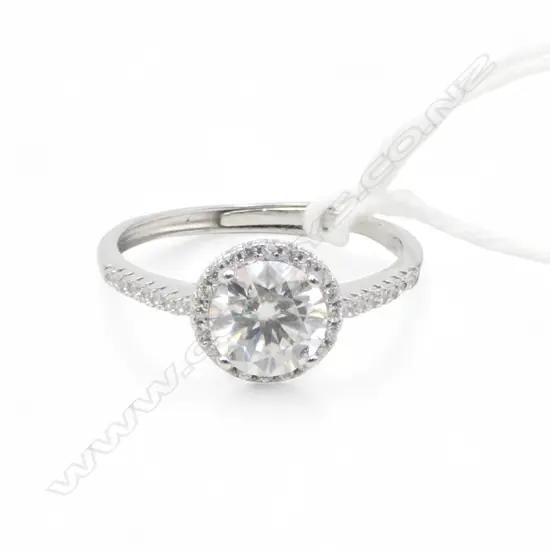 SILVER & MOISSANITE RING, 1ct, adjustable size, GRA report 