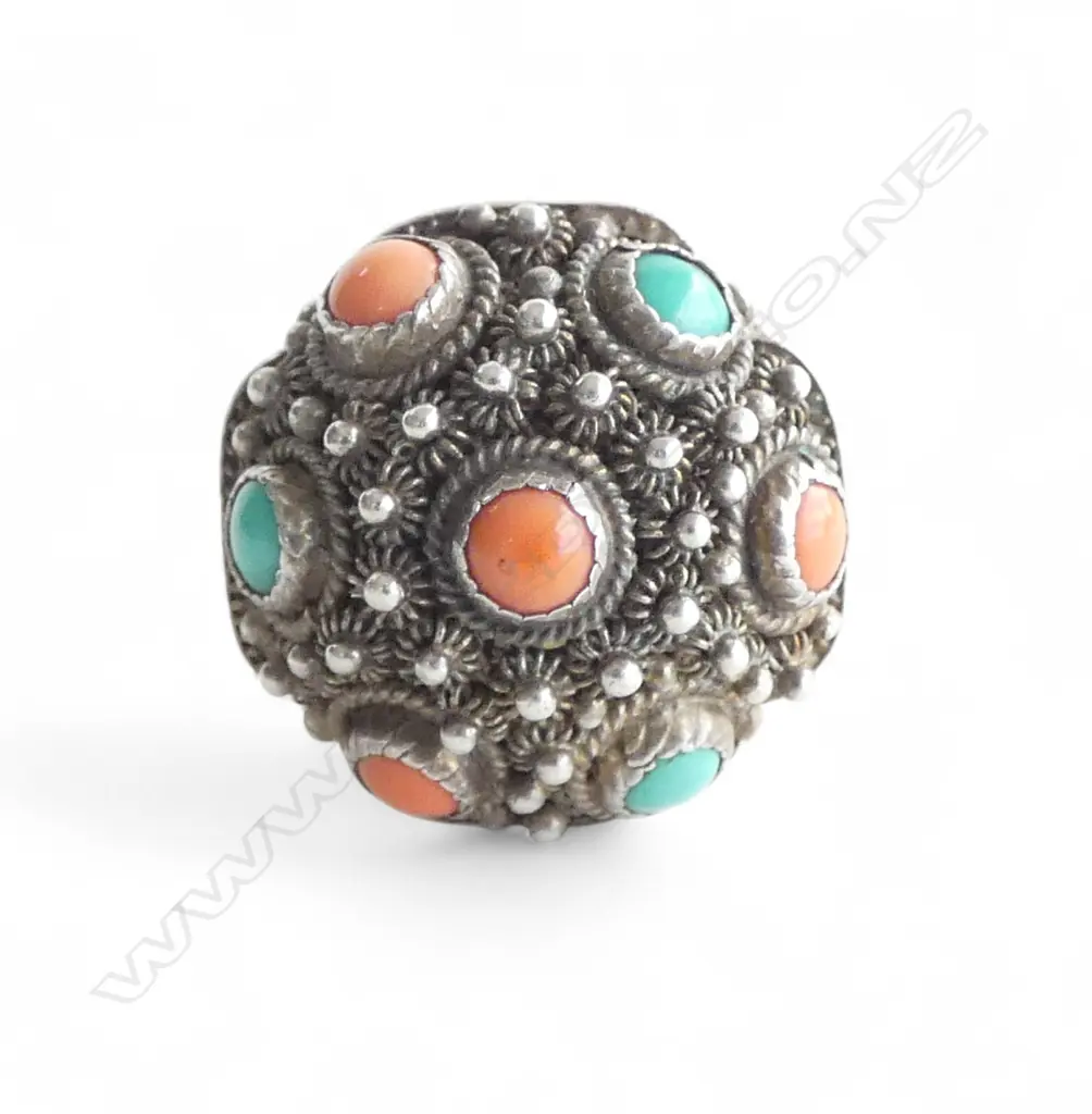 SILVER, TURQUOISE & CORAL ETHNIC RING, 9.6gms SIZE R1/2 Image 1++