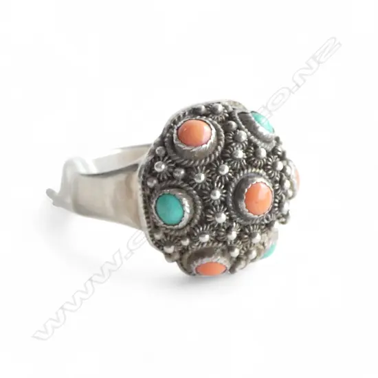 SILVER, TURQUOISE & CORAL ETHNIC RING, 9.6gms SIZE R1/2