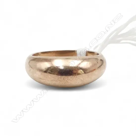 9ct ROSE GOLD RING, 4.39gm SIZE M