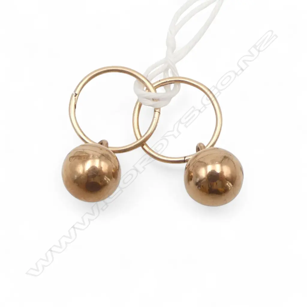 PR 9ct VICTORIAN RING & BALL EARRINGS in EGG SHAPED BOX, 2.84gm Image 1++