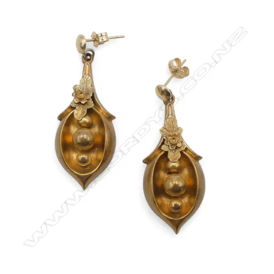 Pair of Victorian pinchbeck drop earrings