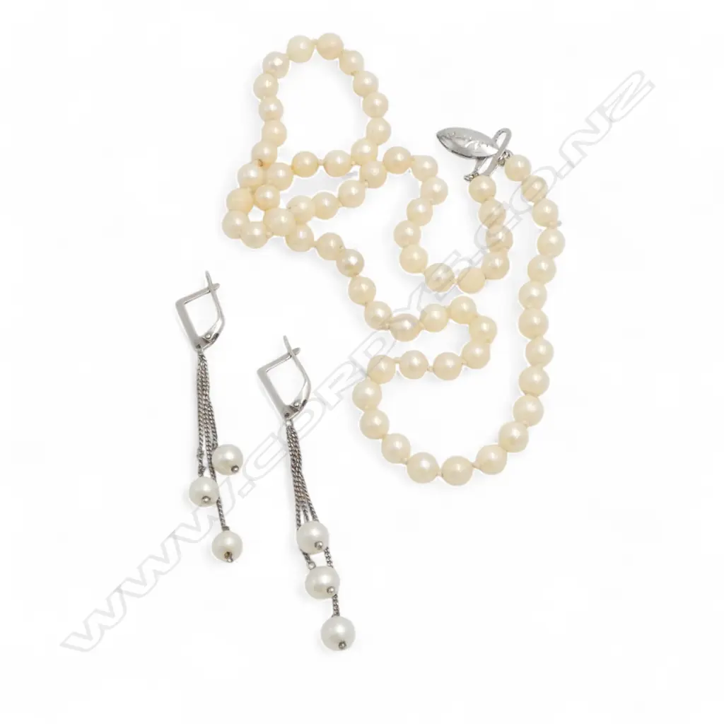 PEARL NECKLACE w SILVER CLASP & PR SILVER & PEARL EARRINGS Image 1++