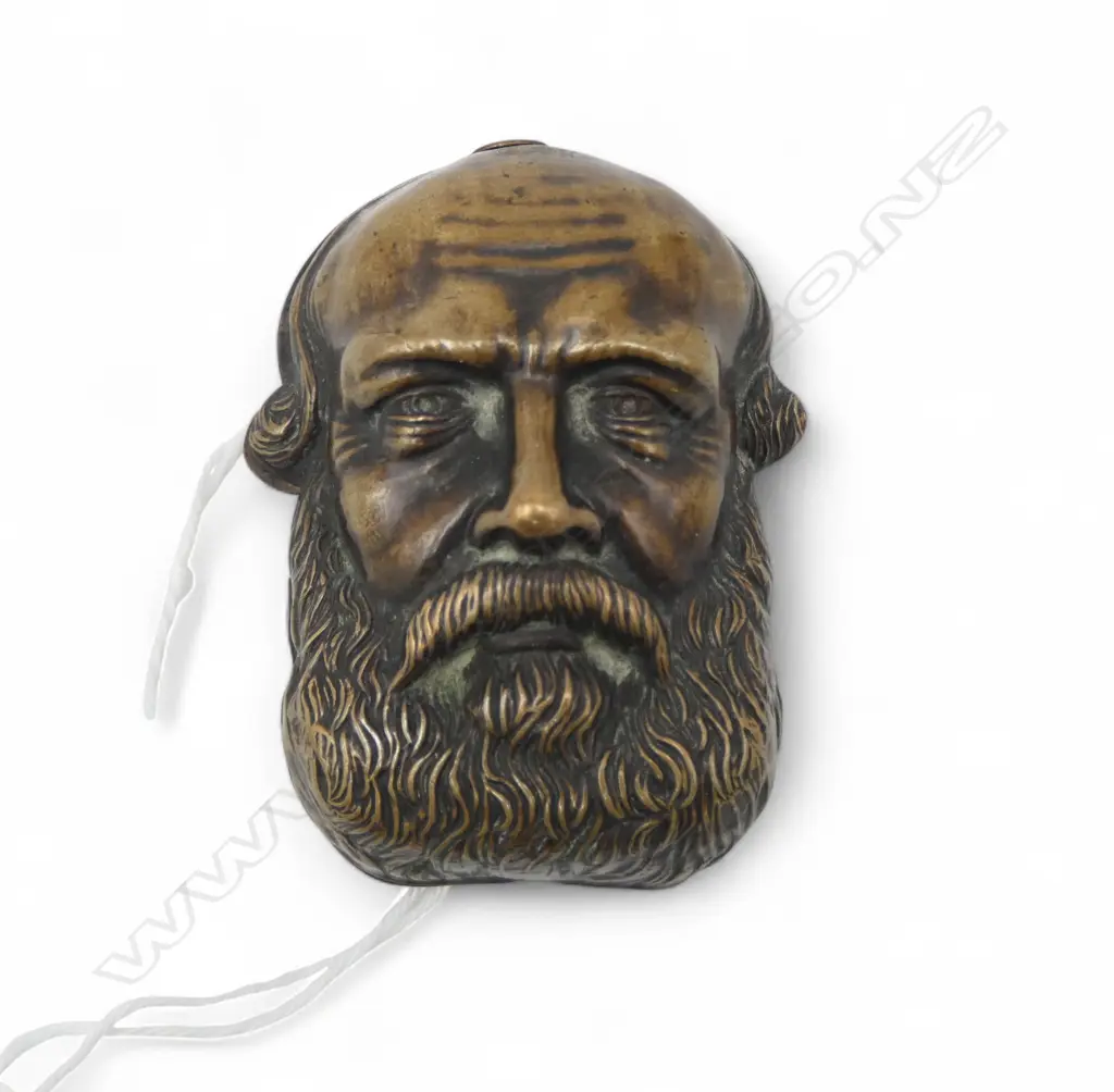 BRASS GENT BEARDED MASK VESTA CASE hinged back & saying 'Full of Matches Yet Matchless Image 1++