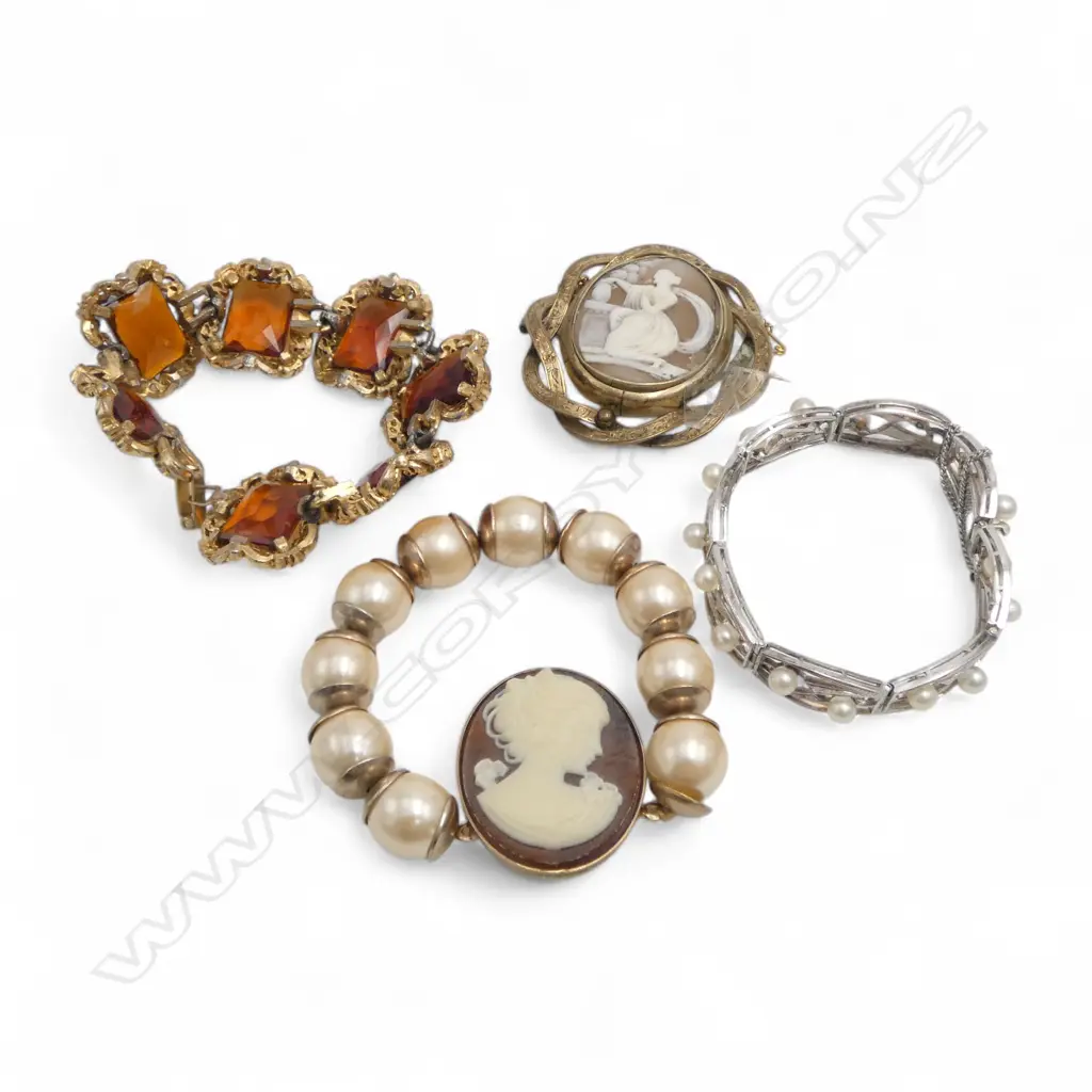 3 X COSTUME BRACELETS AND VICTORIAN PINCHBECK CAMEO MOURNING BROOCH Image 1++