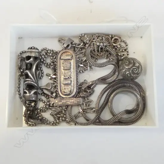 4 SILVER PENDANT NECKLACES 55.57gm