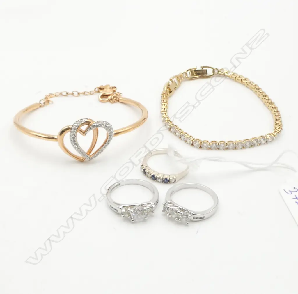 3 RINGS (1 925) + 2 SWAROVSKI GP BRACELETS Image 1++