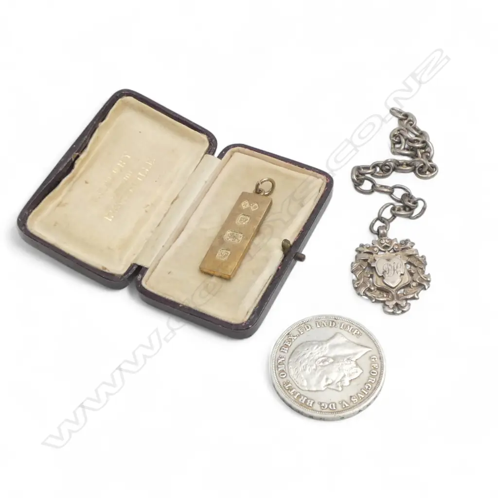 ASST. SILVER : INGOT + CHAIN LENGTH + MEDALLION. 40gms + 1935 UK CROWN (50% silver)  Image 1++