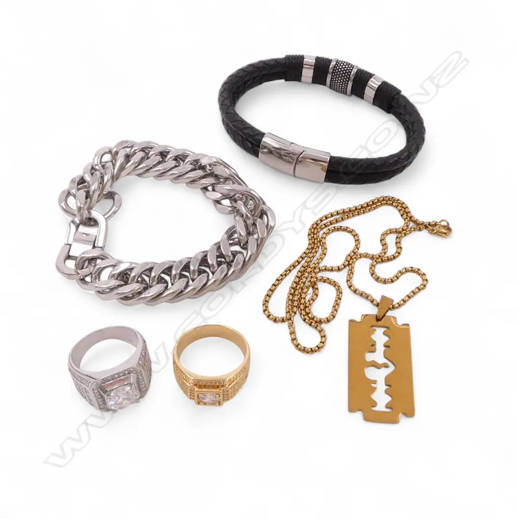 5 PCS COSTUME JEWELLERY INCLDS 2 GENT'S STATEMENT RINGS Image 1++