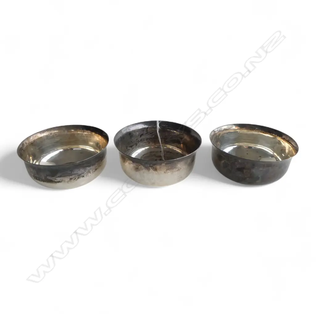 3 'SILVER' MARKED BOWLS Dia.110mm. 297gms Image 1++