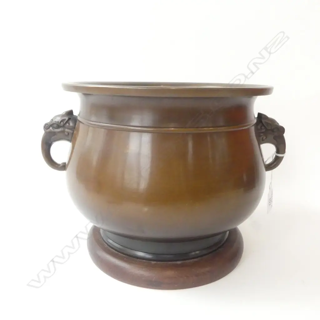 ORIENTAL BRONZED CENSER on wooden base H.215 Dia.245mm Image 1++