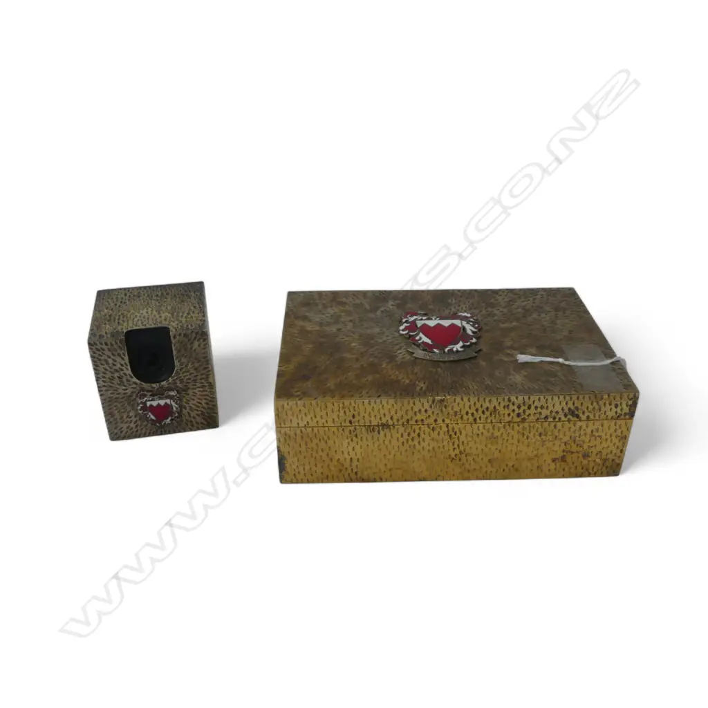 SILVER GILT BOX, STUART DEVLIN LONDON 1976 165x105x50mm + MATCHING LIGHTER (NOT WORKING) Image 1++