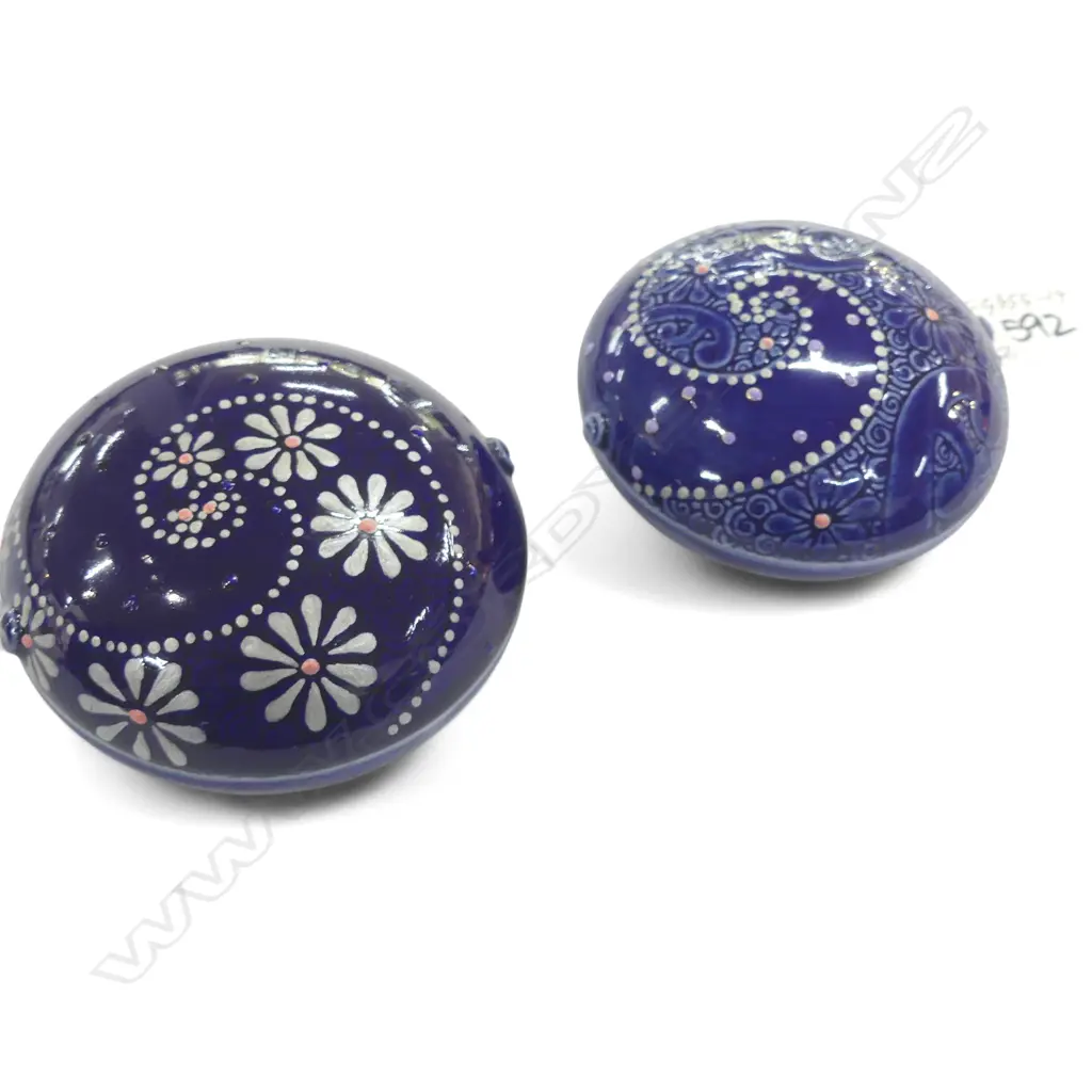 2 KEUM SUN LEE TRINKET BOXES, BLUE & SILVER Image 1++