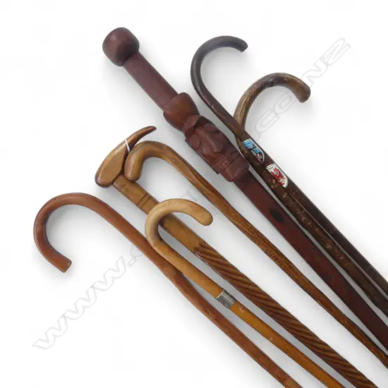 7 WOODEN WALKING STICKS, 1 w. STG BAND L.900mm