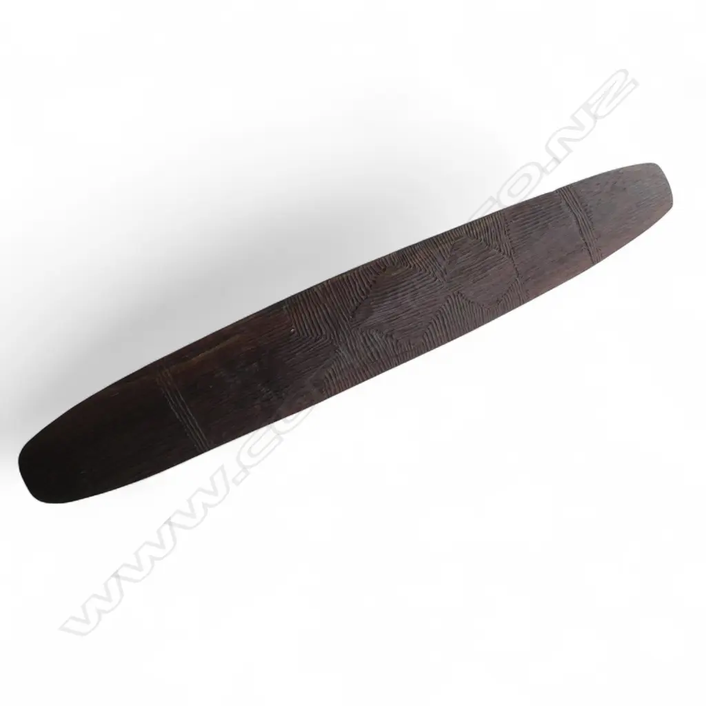 OLD ABORIGINAL PARRYING SHEILD L.720mm Image 1++