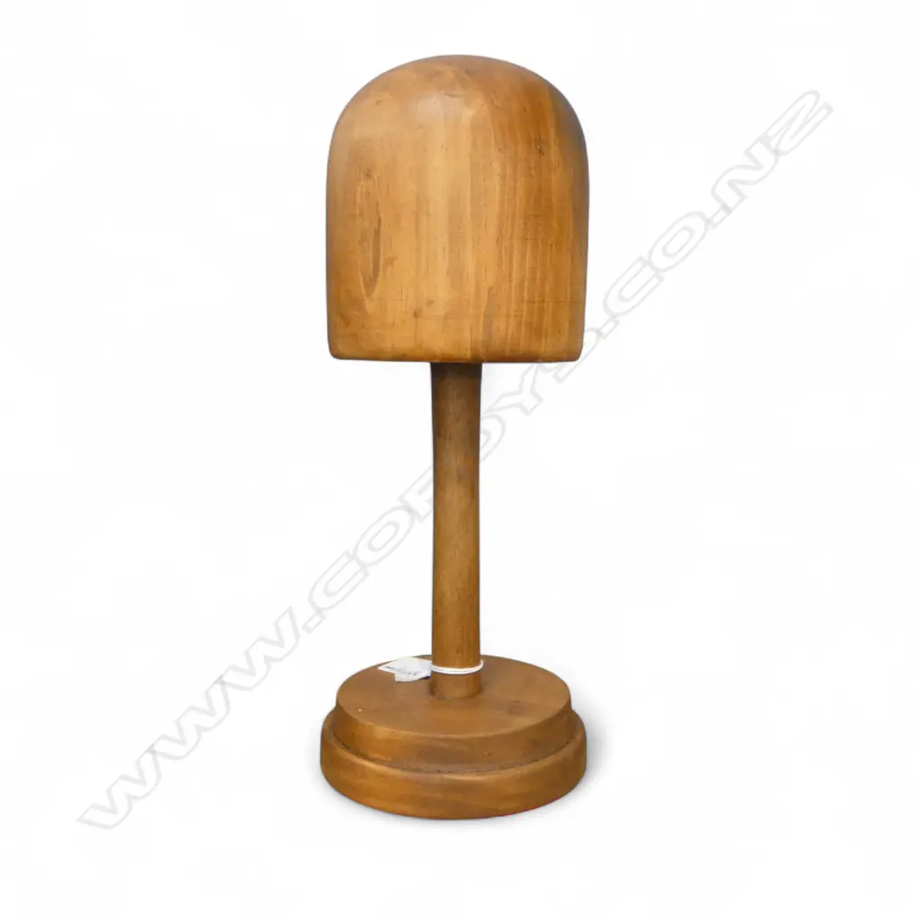 WOODEN HAT BLOCK H.330mm Image 1++