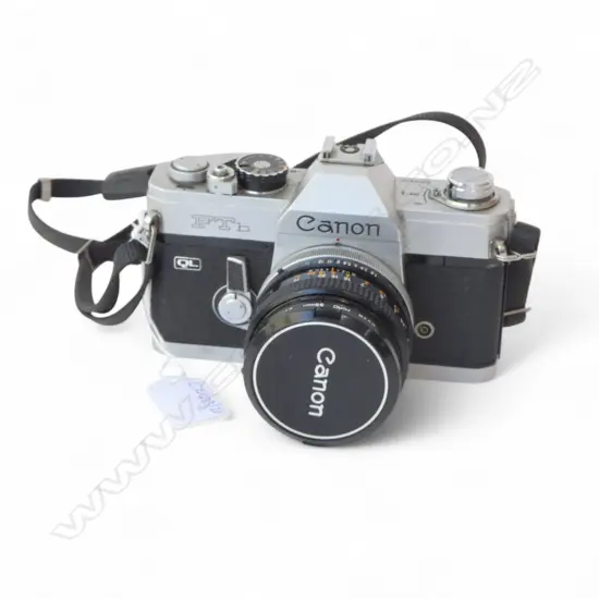 CANON FTb SLR FILM CAMERA w. 50mm 1.8 LENS, JAPAN