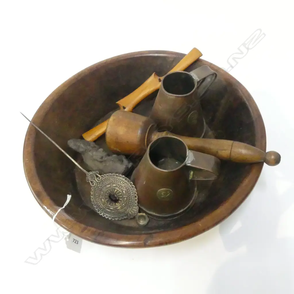 7 PCES; WOODEN BOWL 390mm dia, 2 COPPER MEASURES, ETC Image 1++