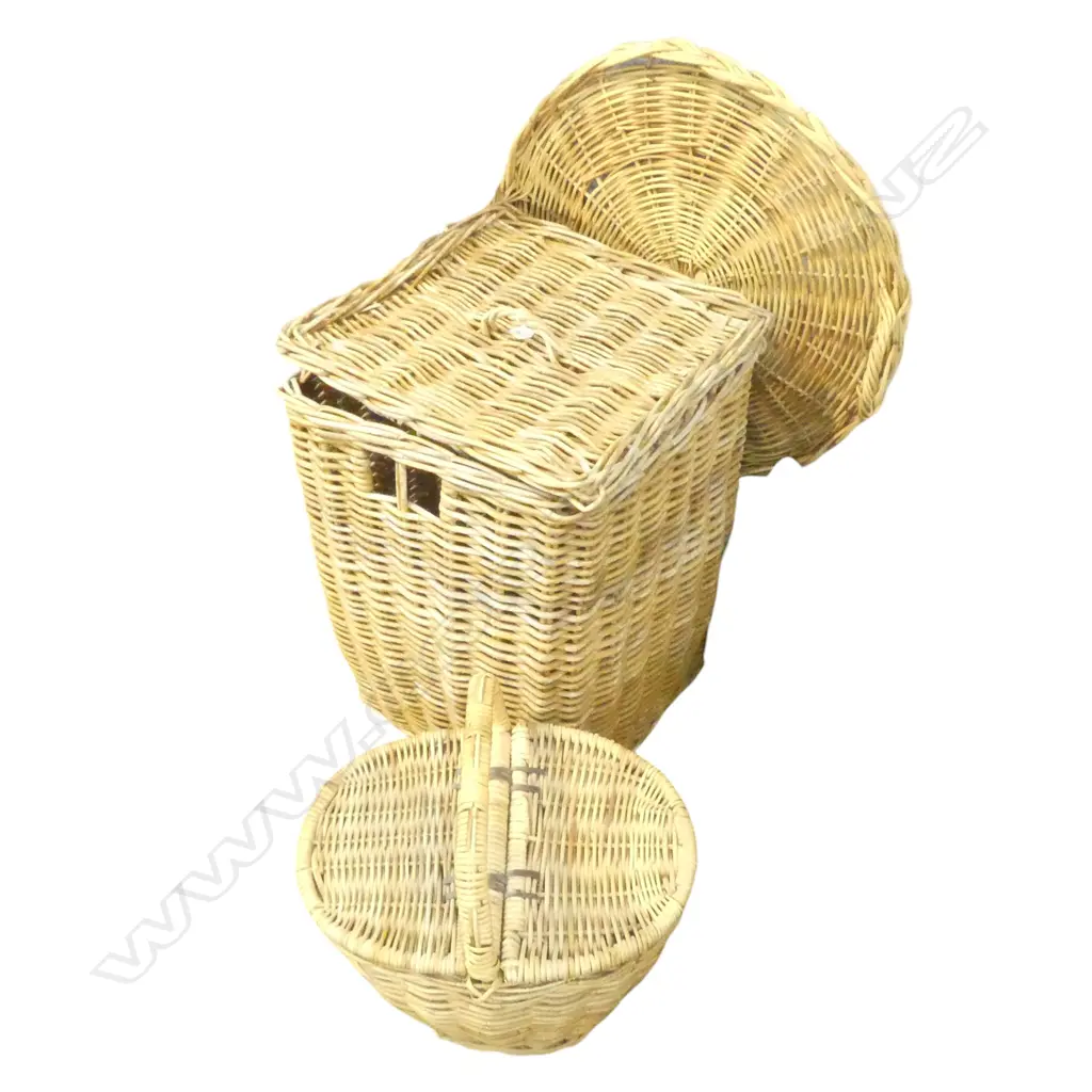 3 PCES WOVEN WILLOW CANE; TRAY 660mm dia, WASHING HAMPER 490x490x700mm, PICNIC BASKET Image 1++