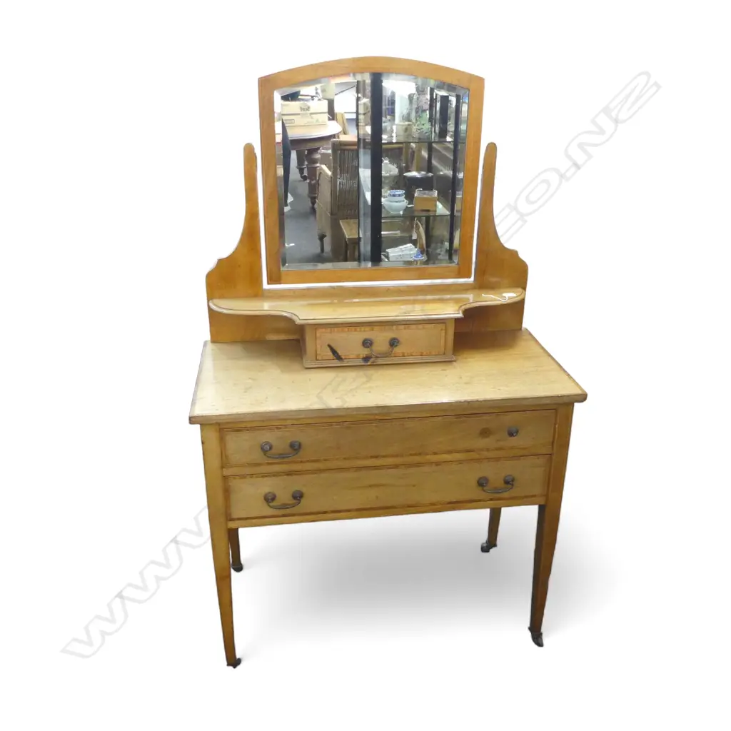 EDWARDIAN PALE MAHOGANY DRESSING TABLE, FAULTS W.915mm Image 1++