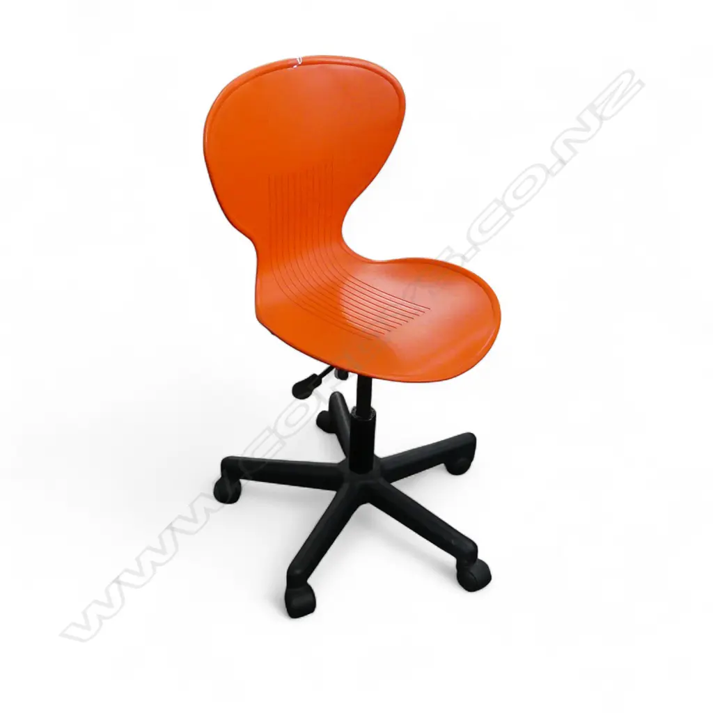 ITALIAN 'ECHO' OFFICE CHAIR Image 1++