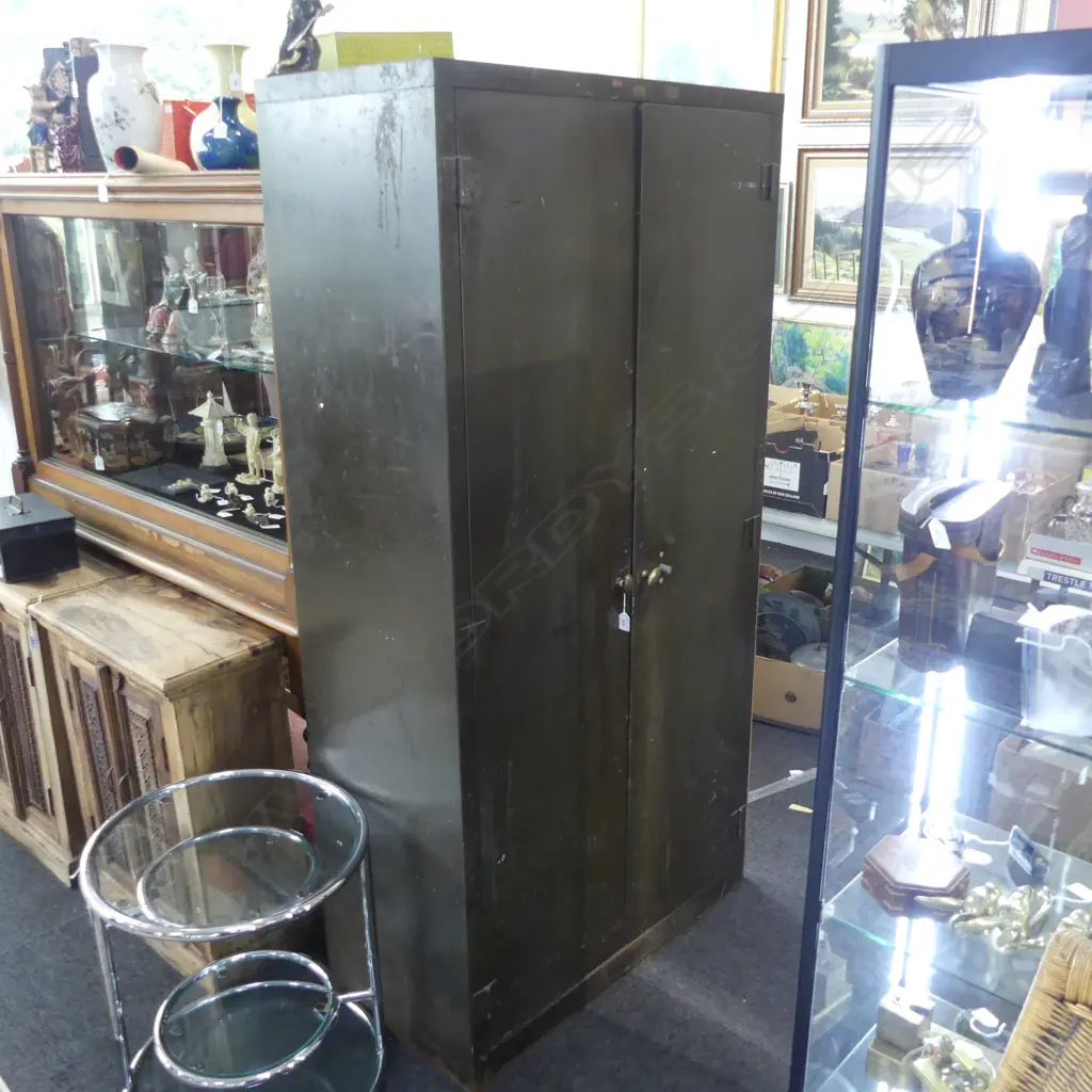 LG VINTAGE AMERICAN INDUSTRIAL METAL CABINET 915x460x1830mm... Image 1++