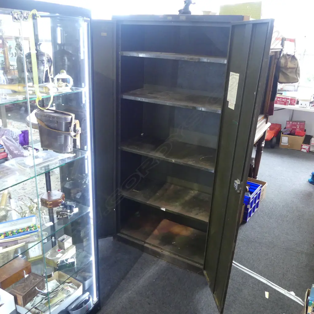 LG VINTAGE AMERICAN INDUSTRIAL METAL CABINET 915x460x1830mm... Image 1++