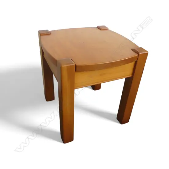 RIMU SIDE TABLE 500x500x520mm