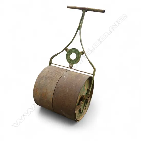 OLD JOHN BURNS & Co. Auckland & ChCh 'Water Ballast Roller'. Named to handle. Roller Dia.610mm