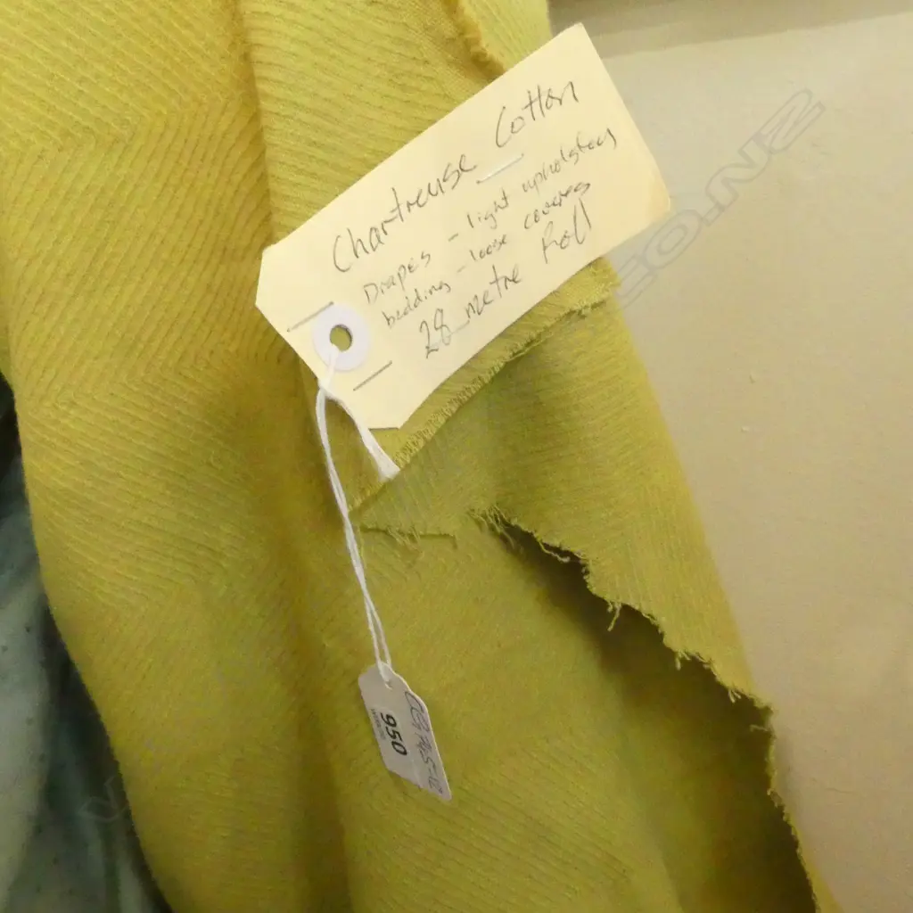 FABRIC BOLT; CHARTREUSE COTTON, 28M Image 1++
