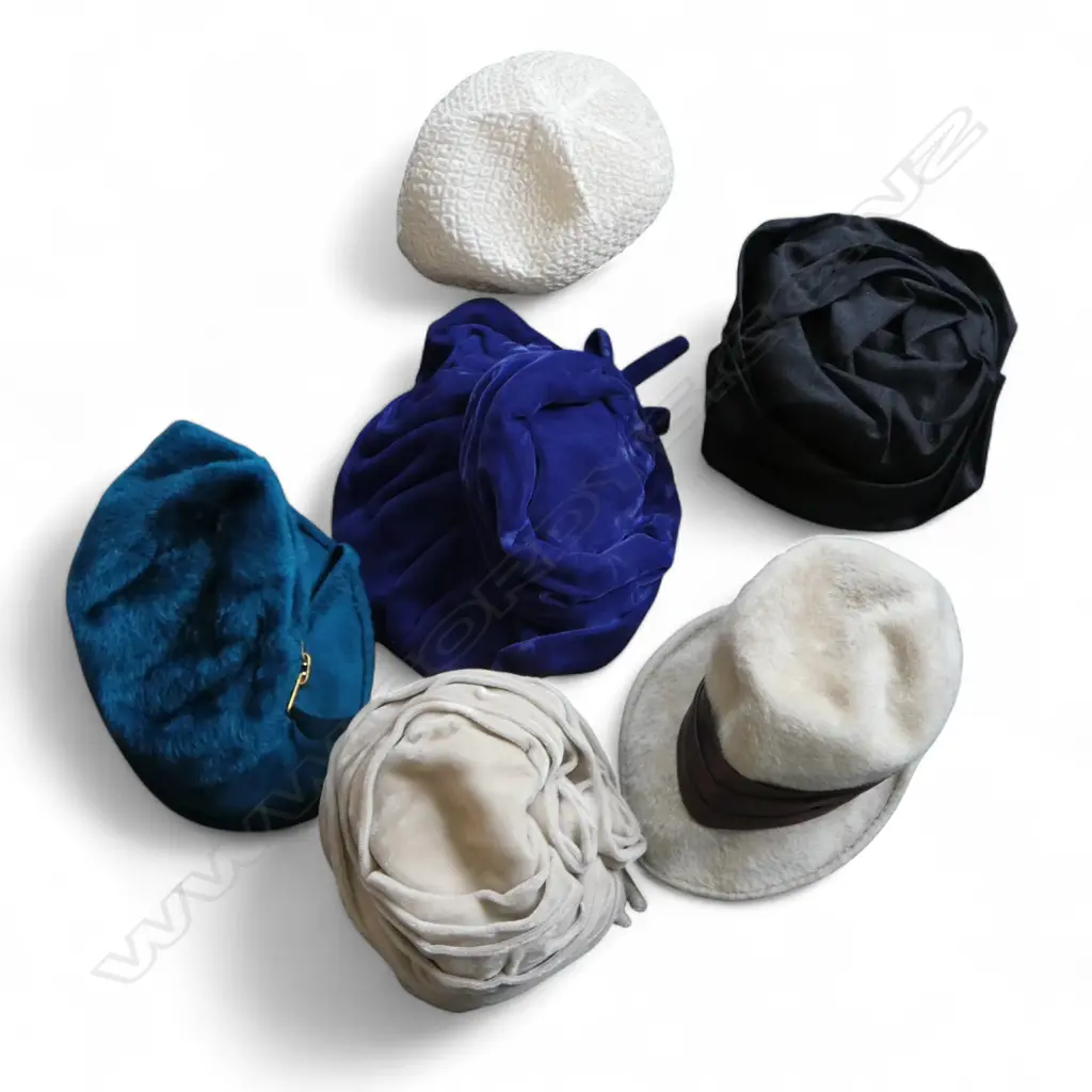 SELECTION VINTAGE WOMENS HATS: 1930's/40's NZ Image 1++